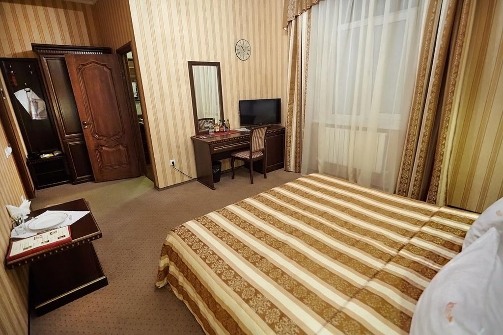 Praga Hotel Krasnodar Eksteriør billede